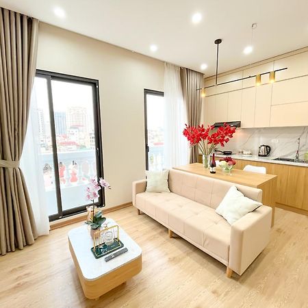 Amazing Housing Lac Long Quan ฮานอย ภายนอก รูปภาพ