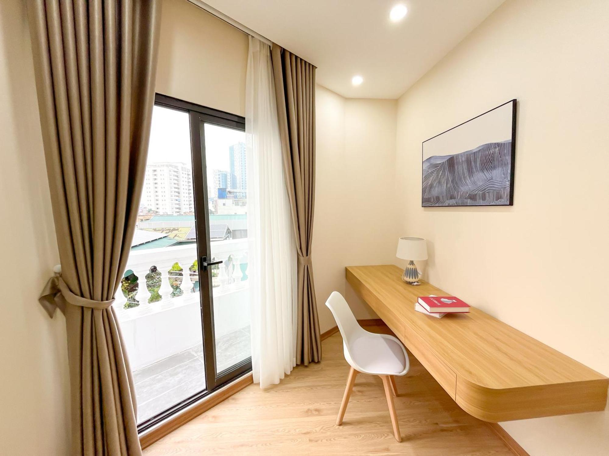 Amazing Housing Lac Long Quan ฮานอย ภายนอก รูปภาพ
